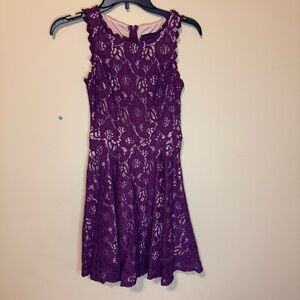 Juniors Burgundy Lace Sleeveless Dress size 0